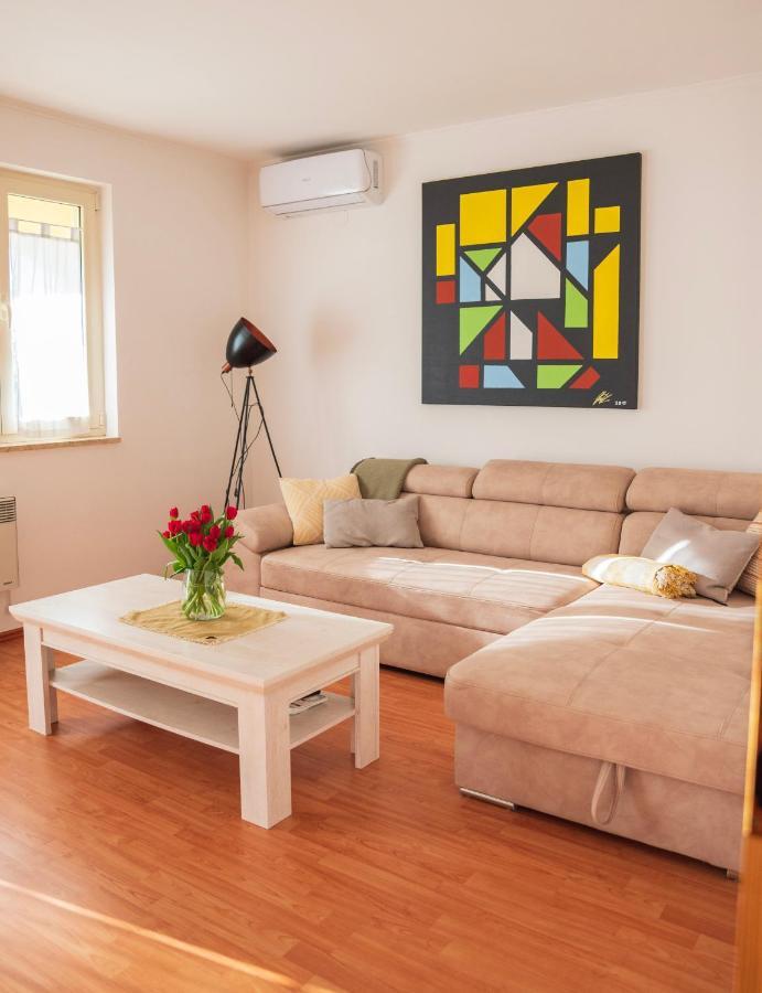 Apartment Laetitia Kaštelir Exteriér fotografie
